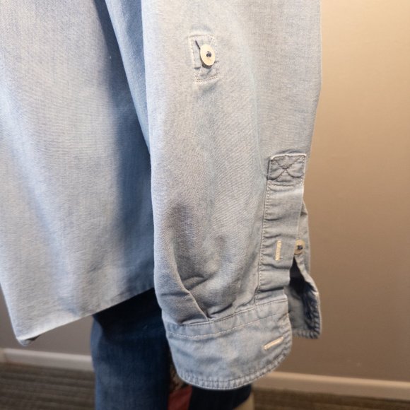 Duluth Trading Womens Size XL Shirt Denim Button Up Long Sleeve Coolmax Collared - Picture 7 of 11